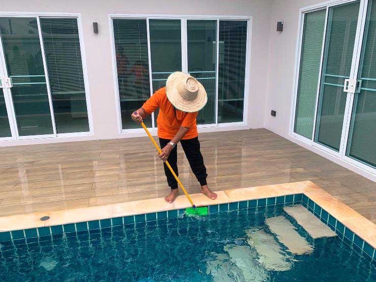 pool-maitnainence-khon-kaen